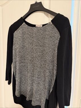Women's Black & Gray Herringbone Knit Sweater